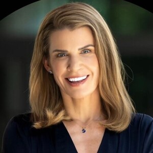 Julia Davis